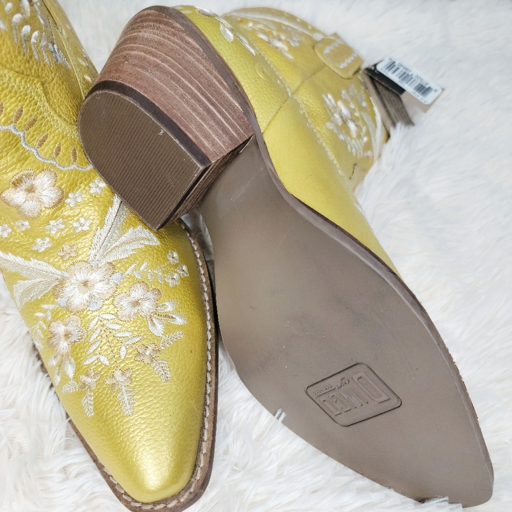 🕊️ Anthropologie Dingo Gold Floral Western Ankle Boots size 9 - Picture 6 of 7